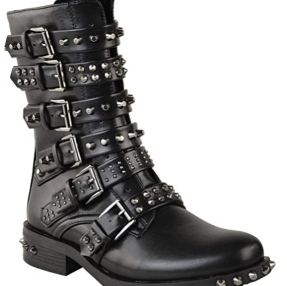 Women studded boots